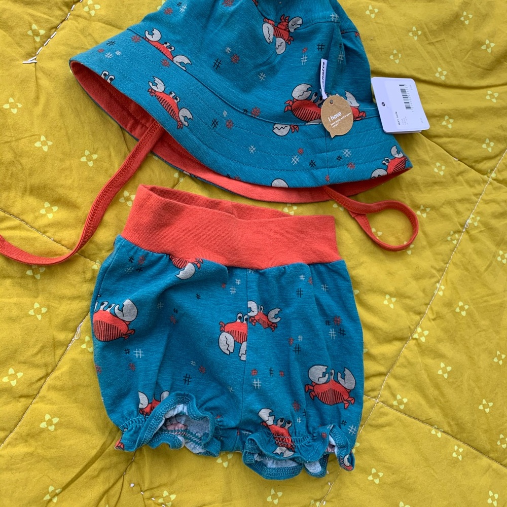 Summer Hat and Bloomer bundle baby